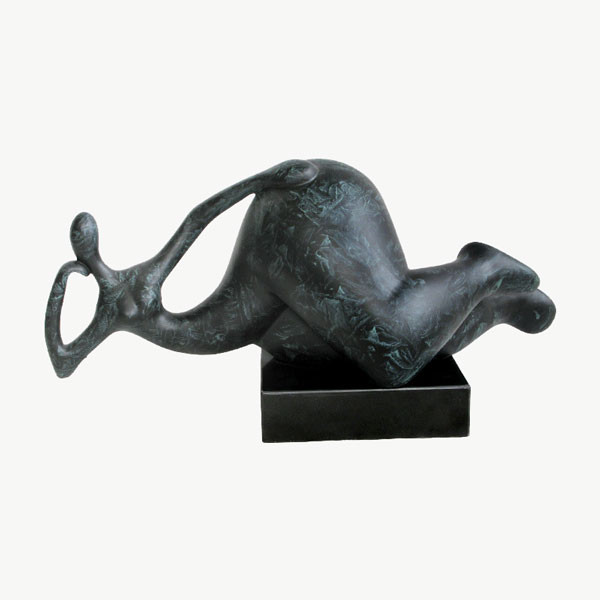 Skulptur Liegender Körper: Breite 54cm